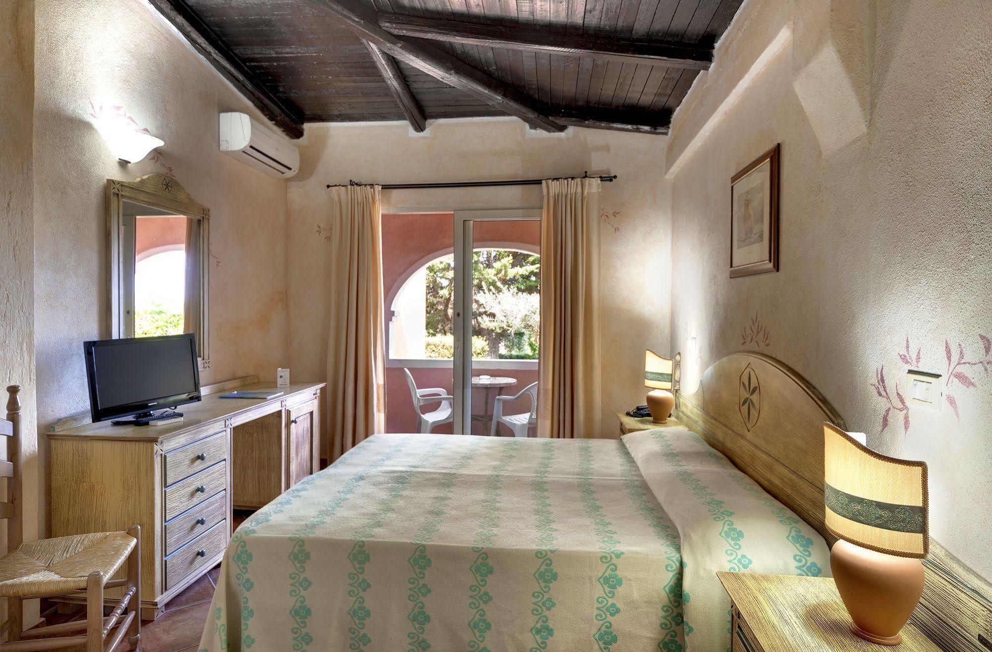 Colonna 4* Marinella (Sardinia)