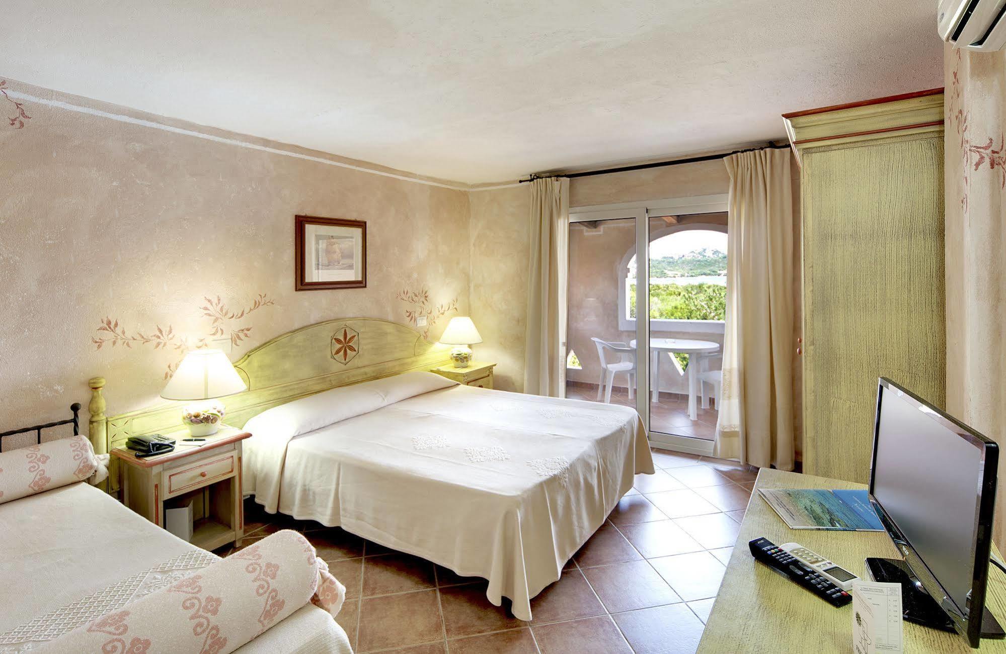 Colonna 4* Marinella (Sardinia)